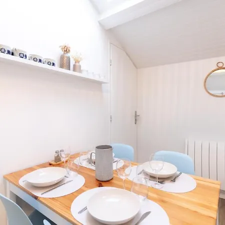 Au Petit Sommet 2 - Centre 35m2 شقة